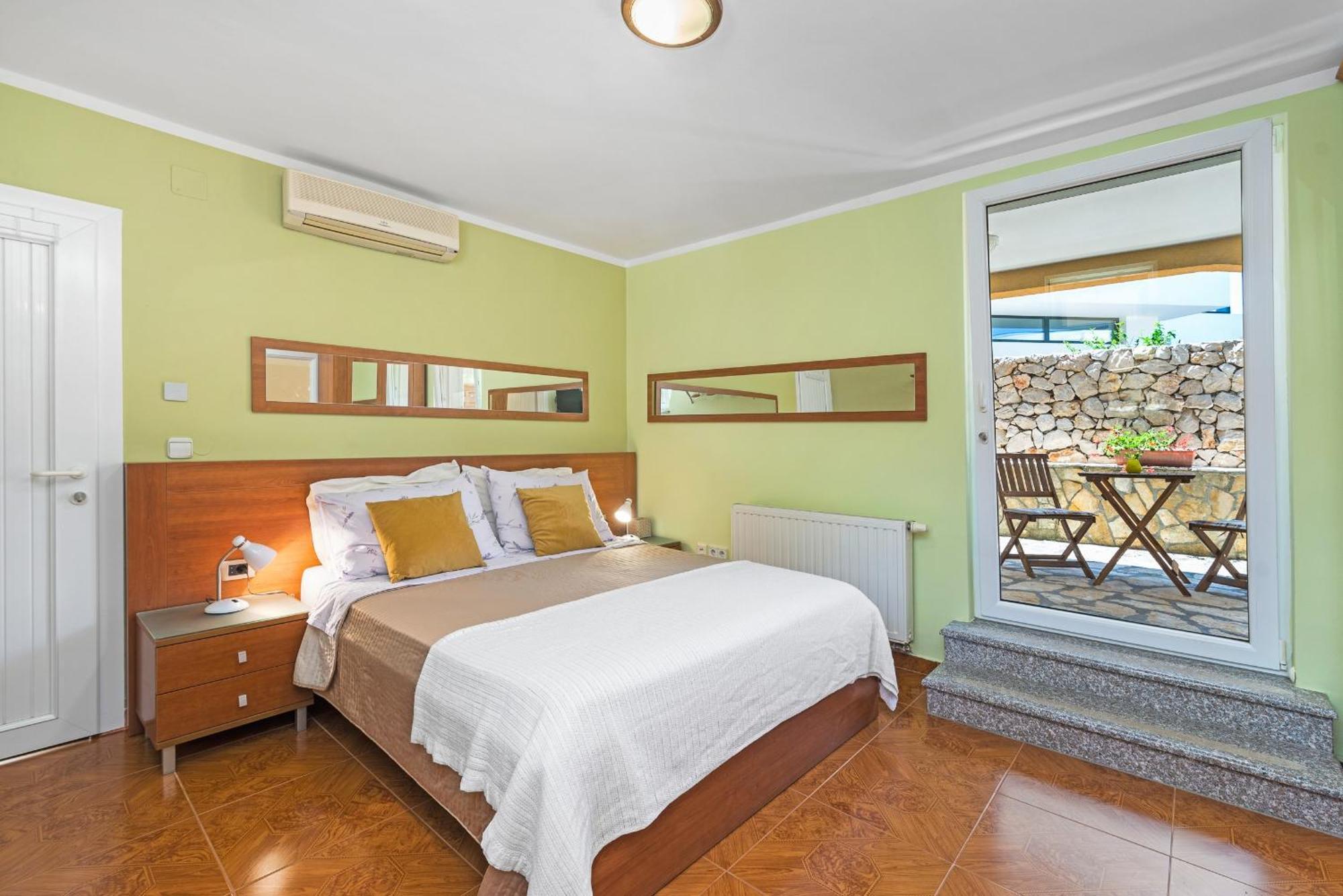 Beach Apartments Villa Kaya Sukošan Szoba fotó
